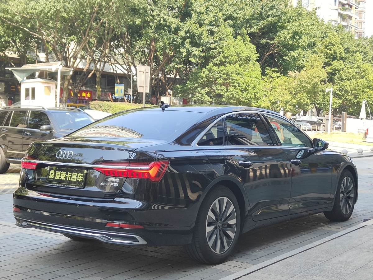 奧迪 奧迪A6L  2024款 45 TFSI 臻選致雅型圖片