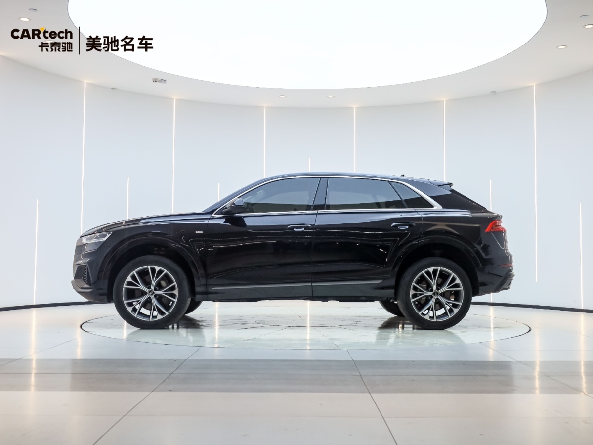 2022年1月奧迪 奧迪Q8  2021款 55 TFSI 豪華動(dòng)感型