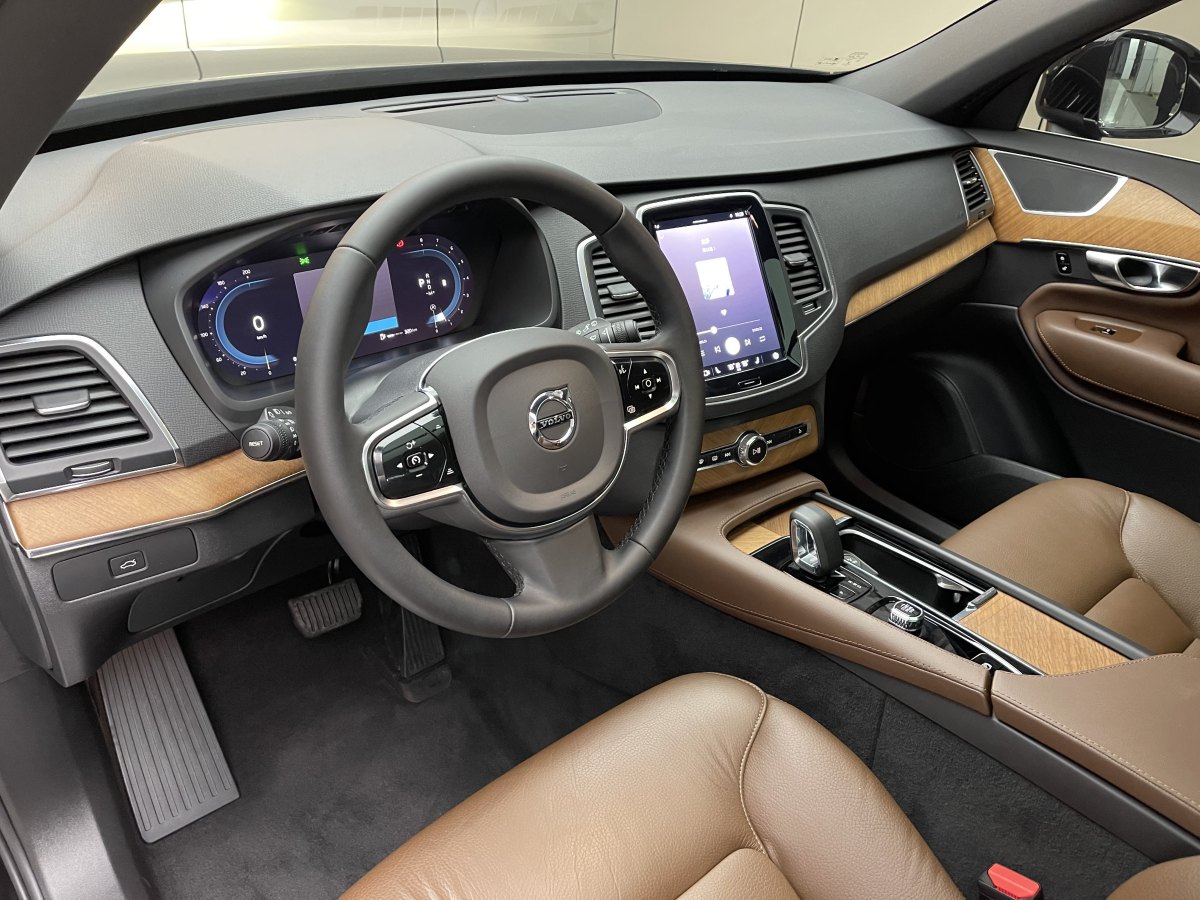 2023年4月沃爾沃 XC90  2024款 B5 智行豪華版 5座