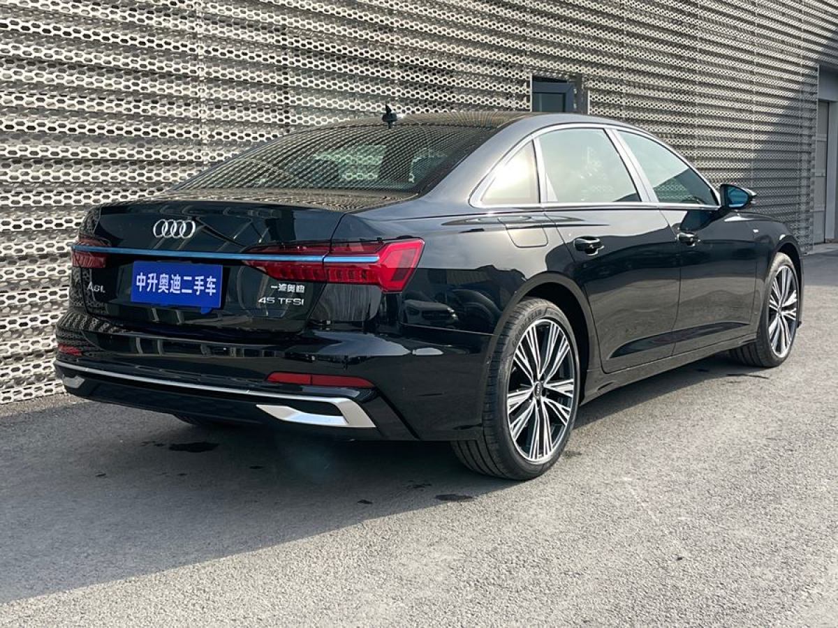 奧迪 奧迪A6L  2025款 45 TFSI 臻選動(dòng)感型圖片