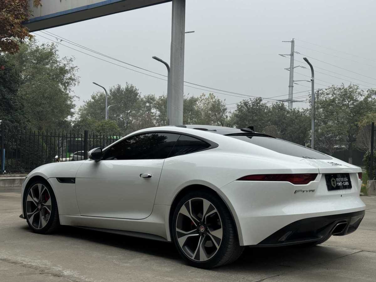 捷豹 F-TYPE  2021款 P300 后驅(qū)First Edition硬頂版圖片