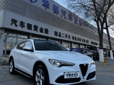 2019年4月 阿爾法·羅密歐 Stelvio 2.0T 280HP 豪華版圖片