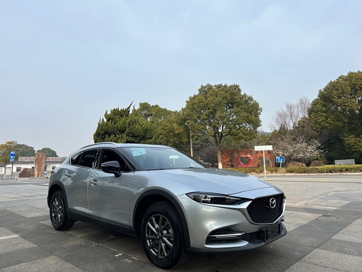 馬自達 CX-4  2020款 2.0L 自動兩驅(qū)藍天品位版圖片