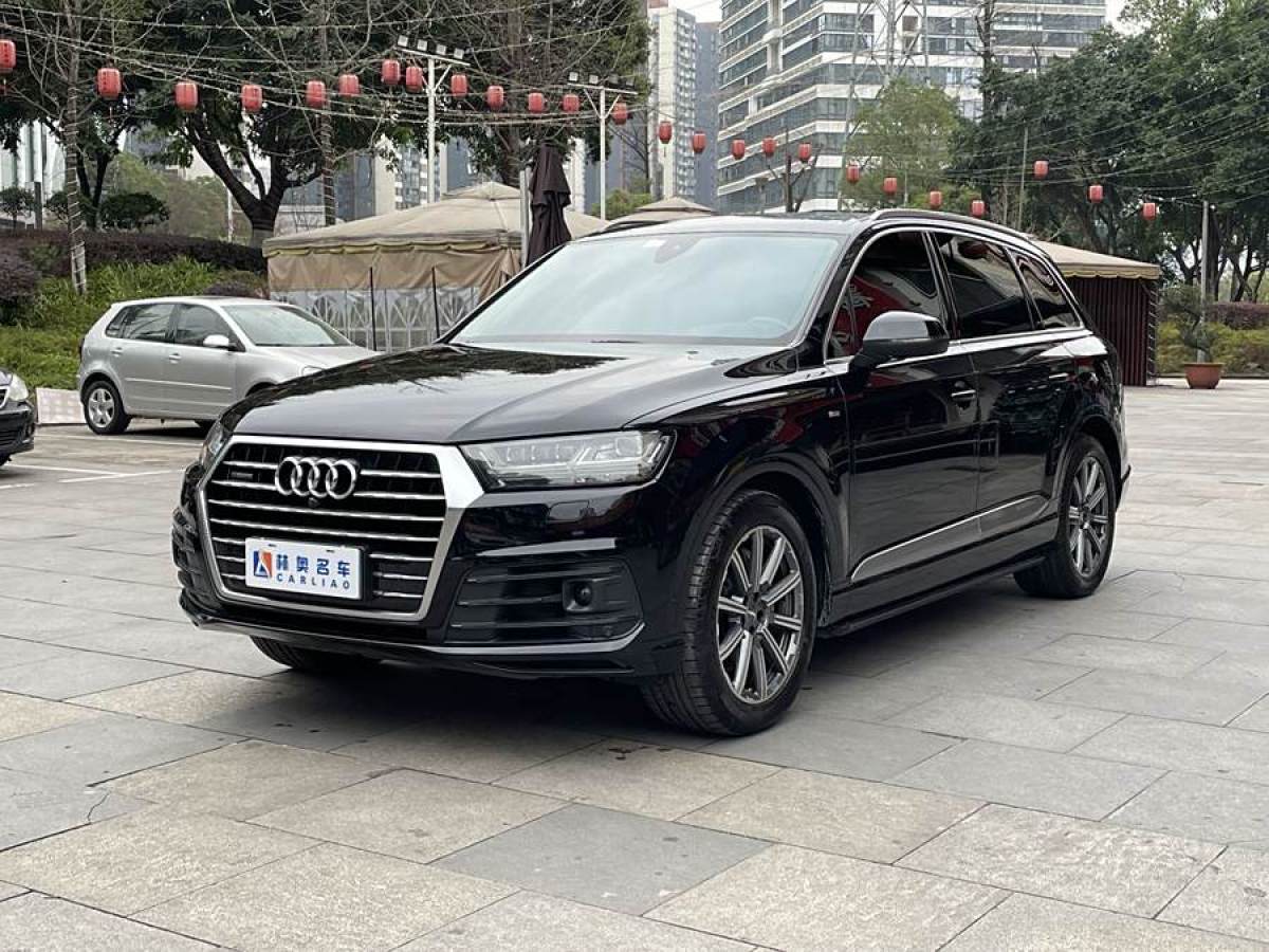 2017年12月奧迪 奧迪Q7  2018款 45 TFSI 尊貴型