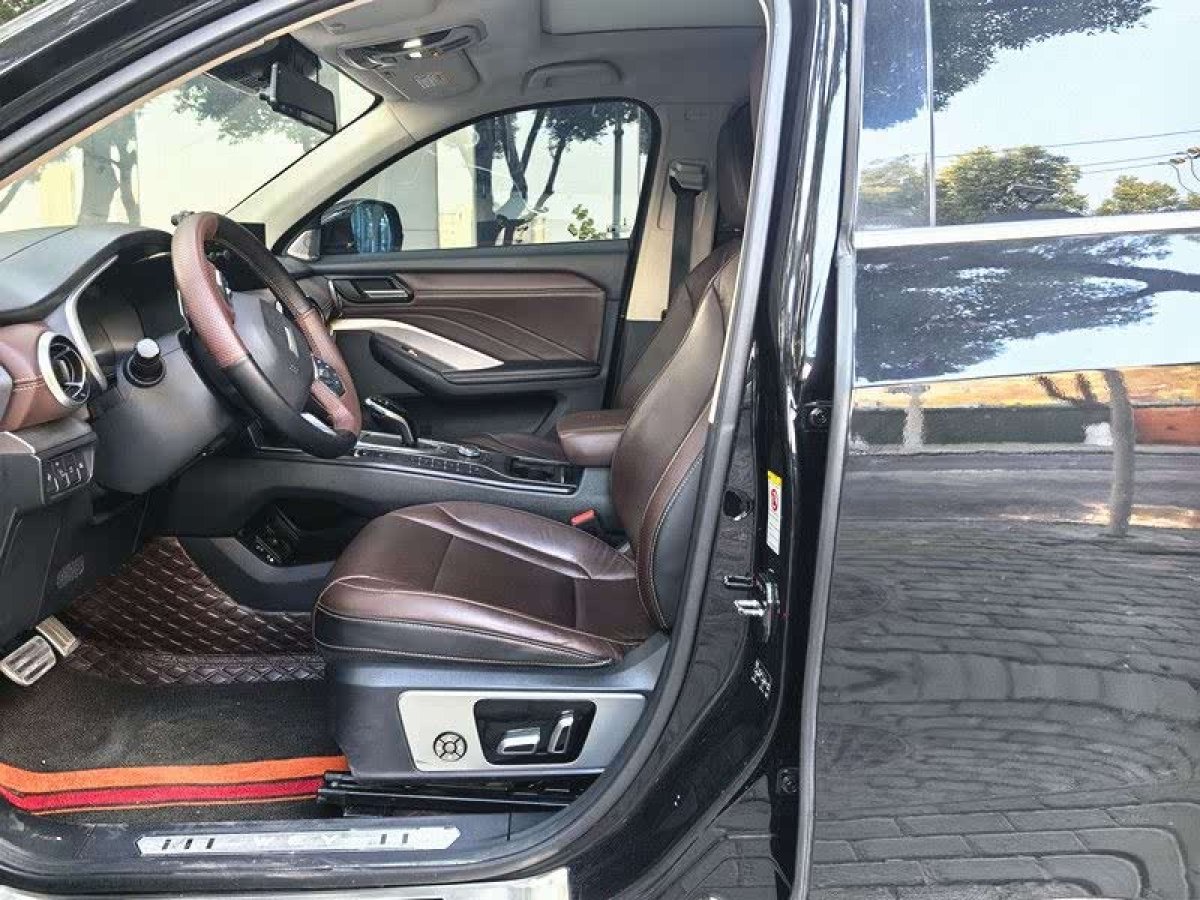 WEY VV5  2019款  升級款 2.0T 兩驅超豪型 國VI圖片