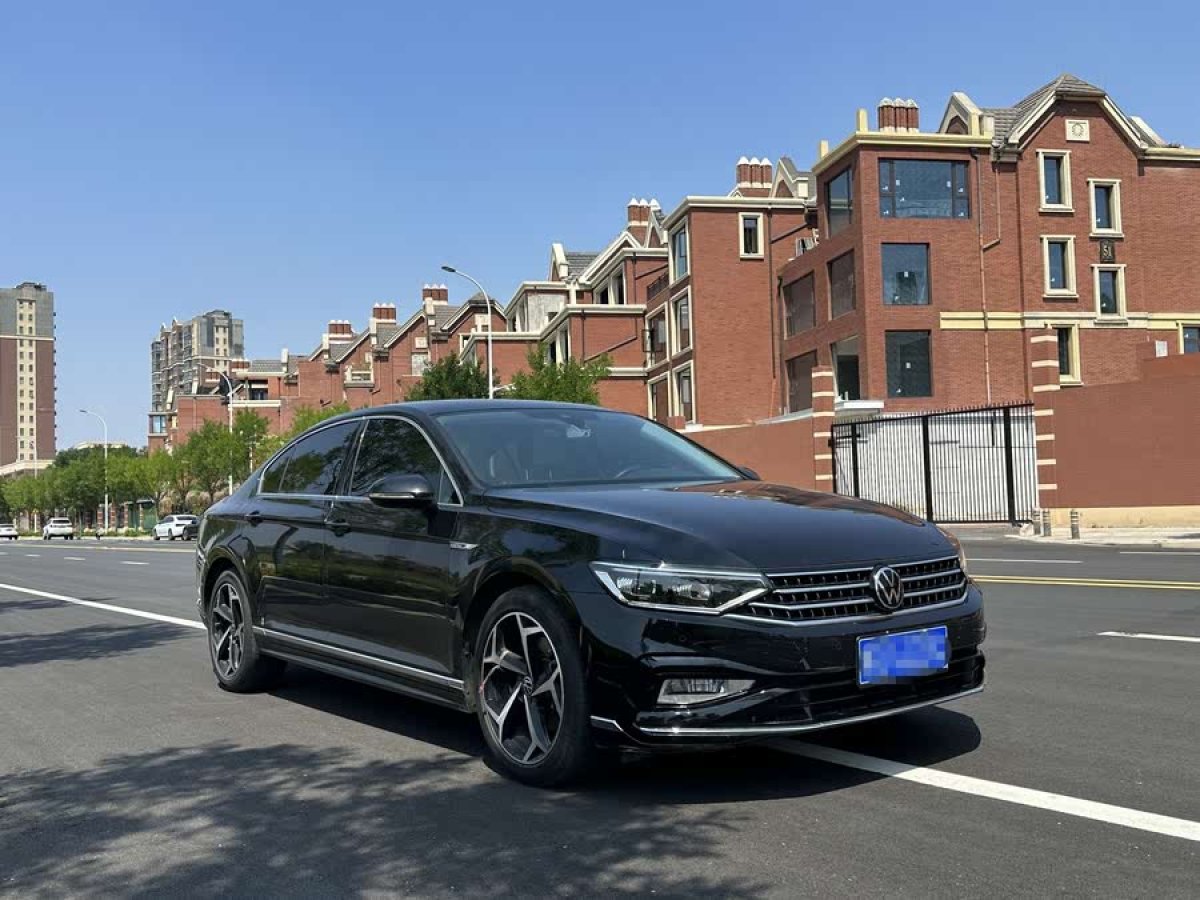 大眾 邁騰  2023款 200萬(wàn)輛紀(jì)念版 330TSI DSG豪華型圖片