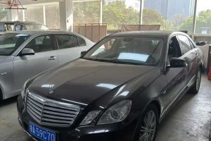 奔馳E級 奔馳 E 200 L CGI優(yōu)雅型