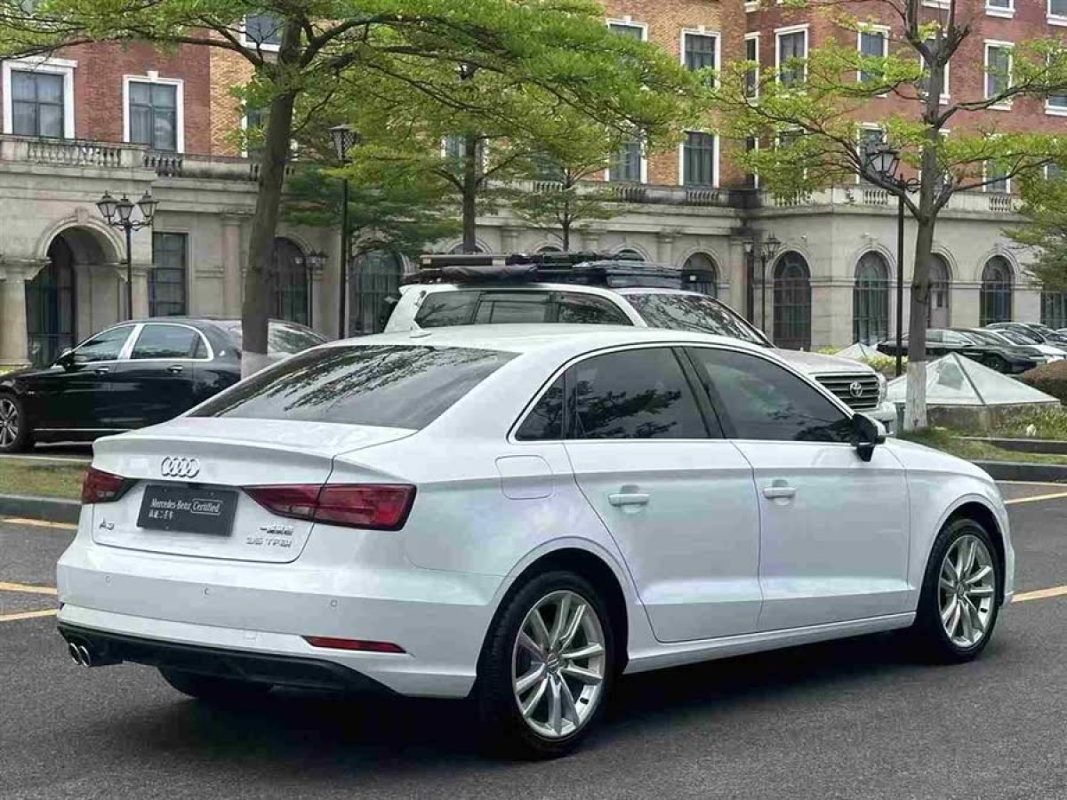 奧迪 奧迪A3  2018款 30周年年型 Limousine 35 TFSI 進(jìn)取型圖片