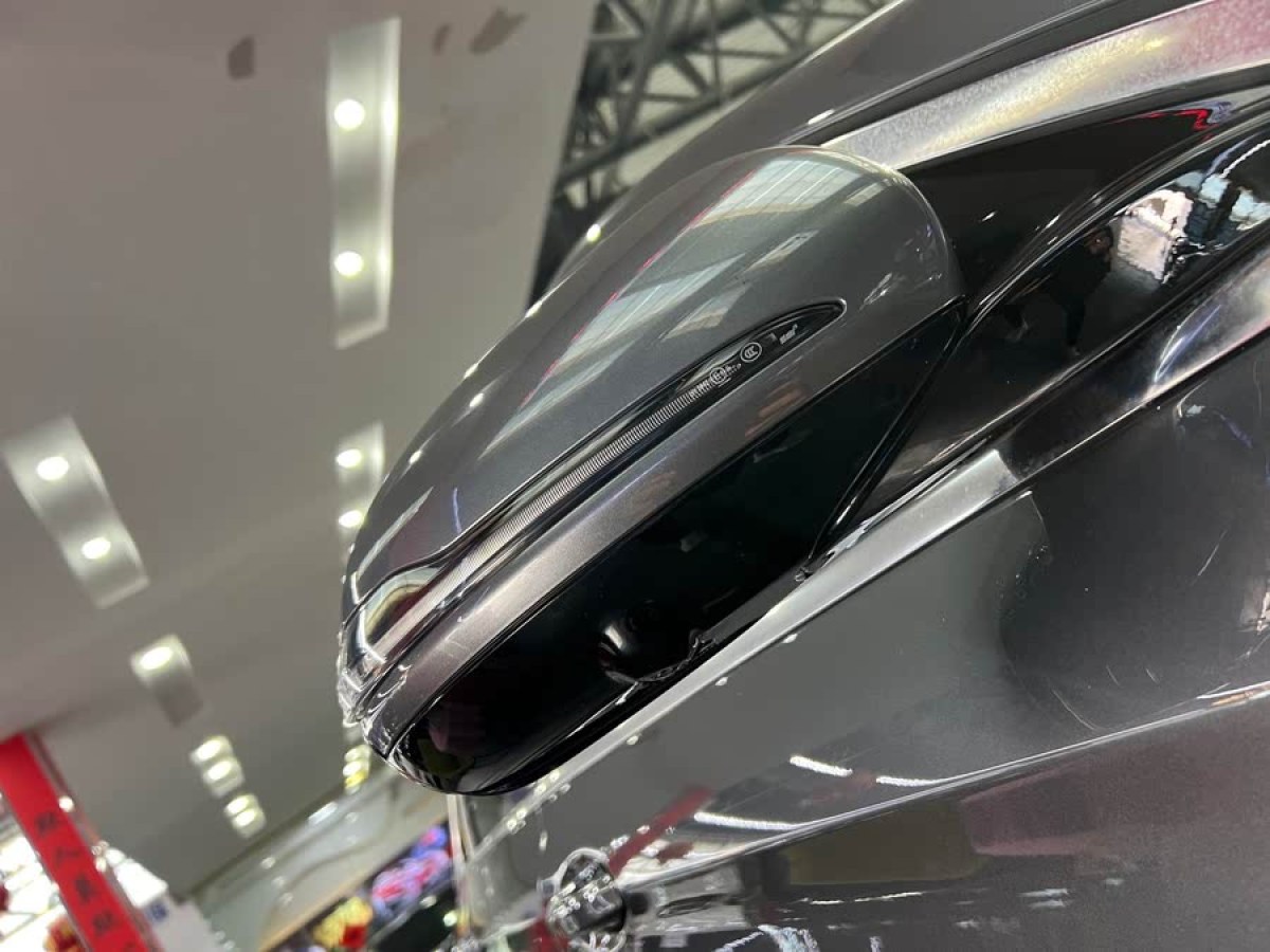 奔馳 奔馳E級(jí)  2021款 改款 E 300 L 尊貴型圖片