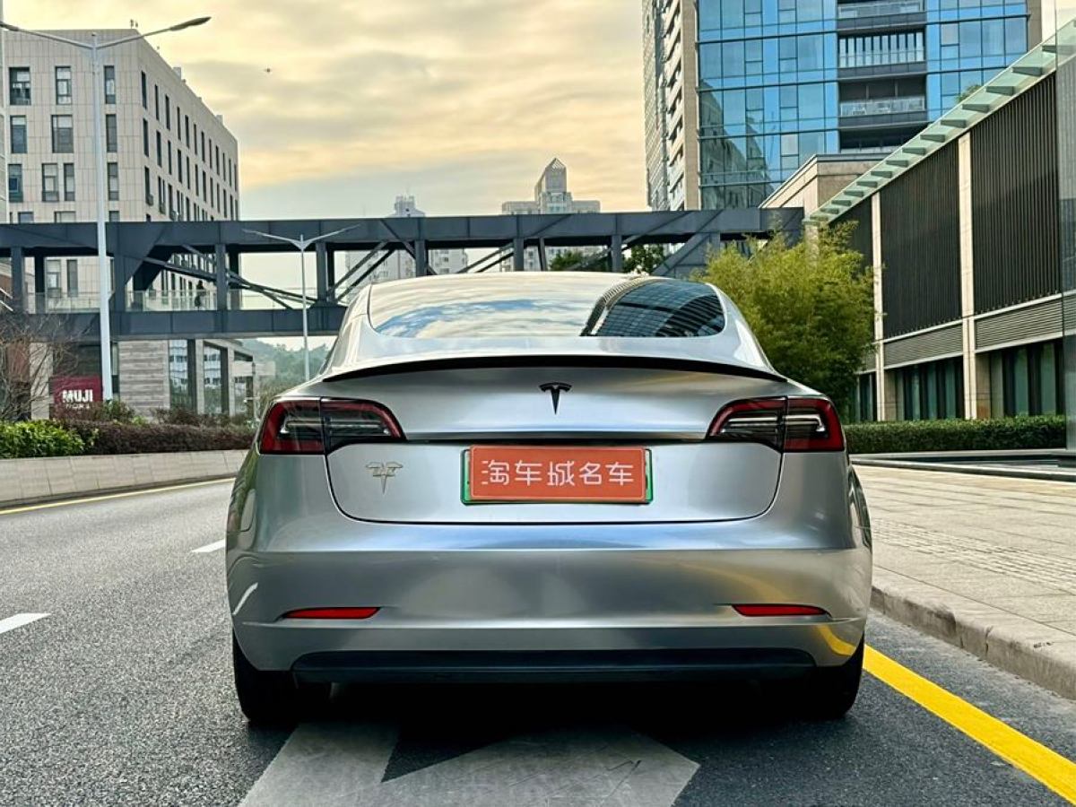 特斯拉 Model 3  2021款 改款 標準續(xù)航后驅升級版圖片