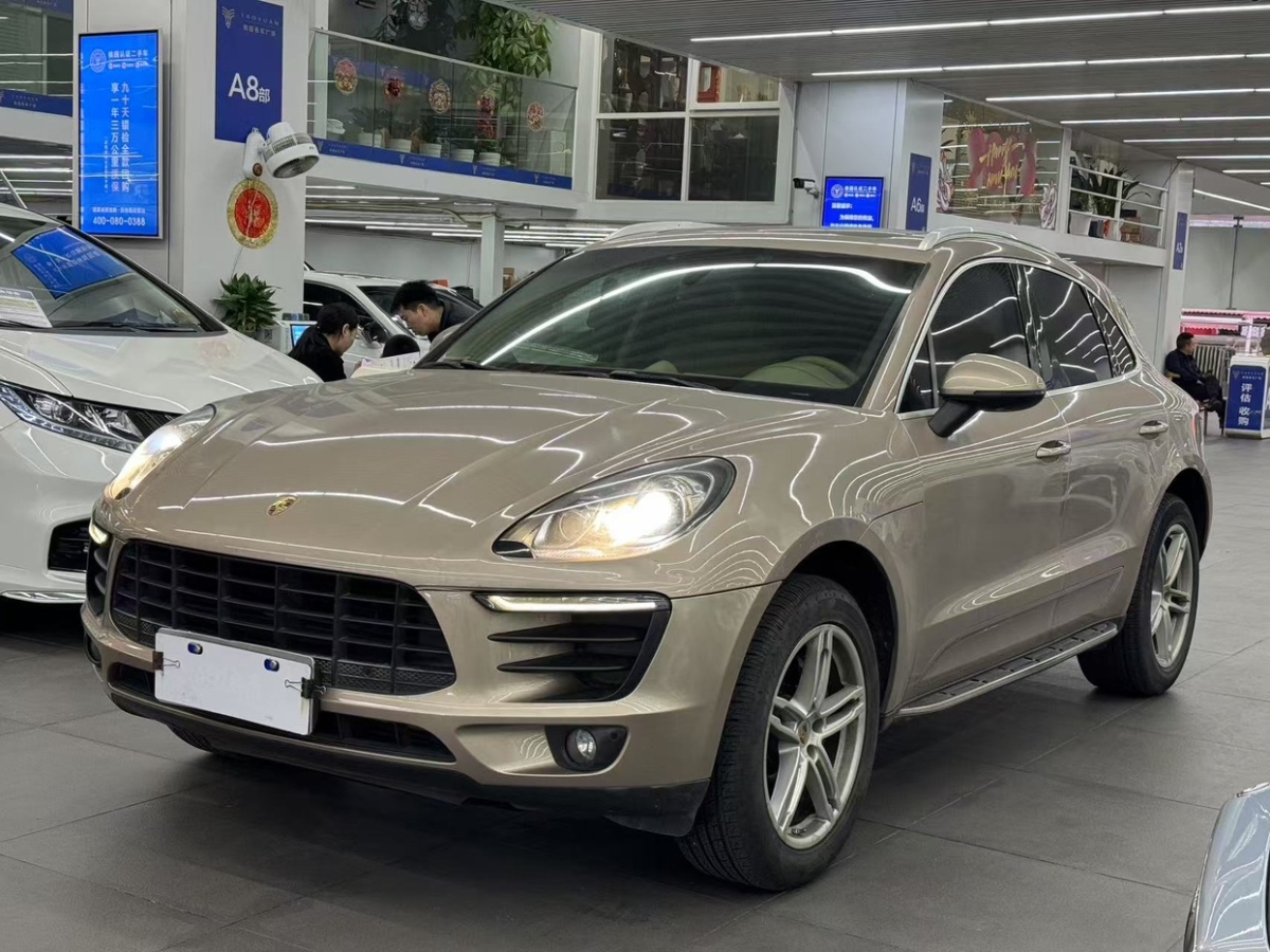 保時(shí)捷 Macan  2014款 Macan 2.0T圖片