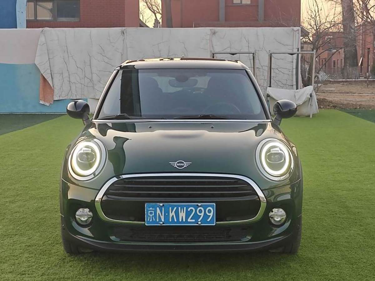 MINI MINI  2018款 1.5T COOPER 經(jīng)典派 五門(mén)版圖片