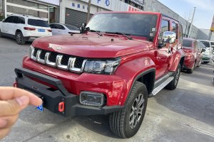 BJ40 北京 2.0T 自动四驱城市猎人版至尊型