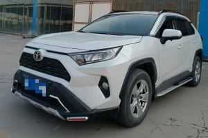 RAV4榮放 豐田 2.0L CVT兩驅(qū)都市版