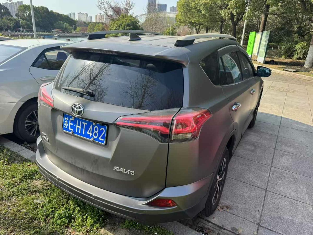 豐田 RAV4榮放  2019款  2.0L CVT兩驅(qū)風(fēng)尚版 國(guó)VI圖片