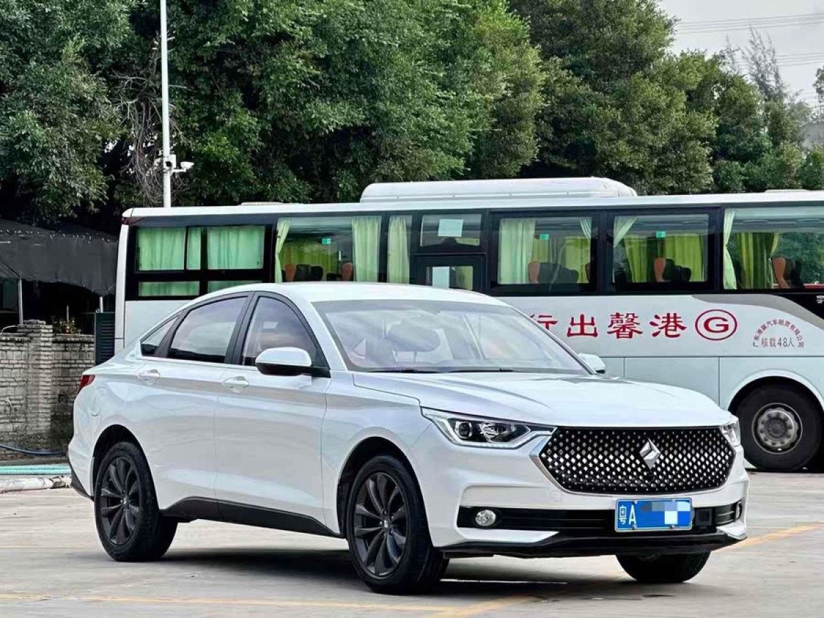 寶駿 RC-6  2019款 1.5T CVT 24小時(shí)在線豪華型圖片