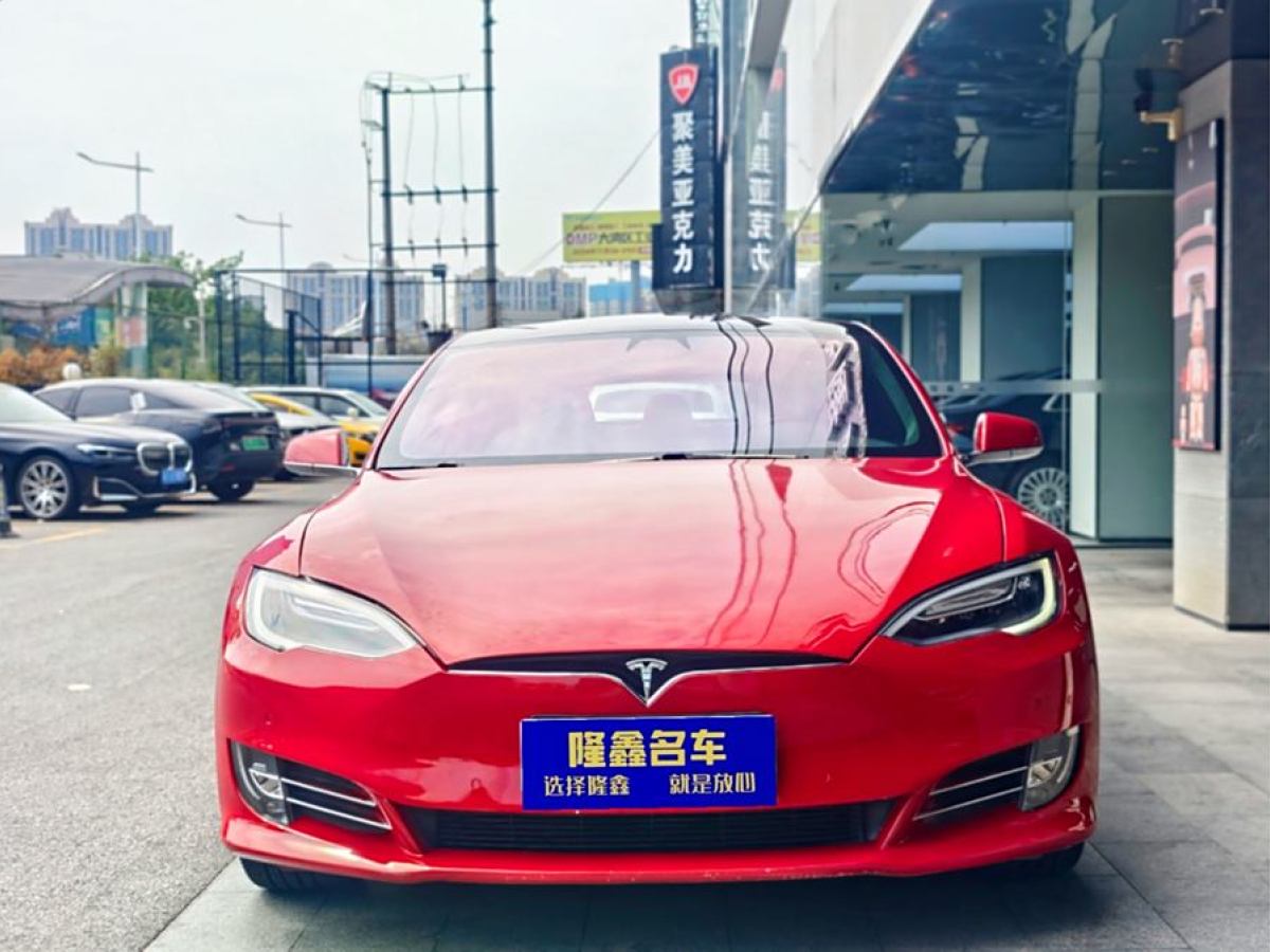 特斯拉 Model S  2017款 Model S 75D 標(biāo)準(zhǔn)續(xù)航版圖片