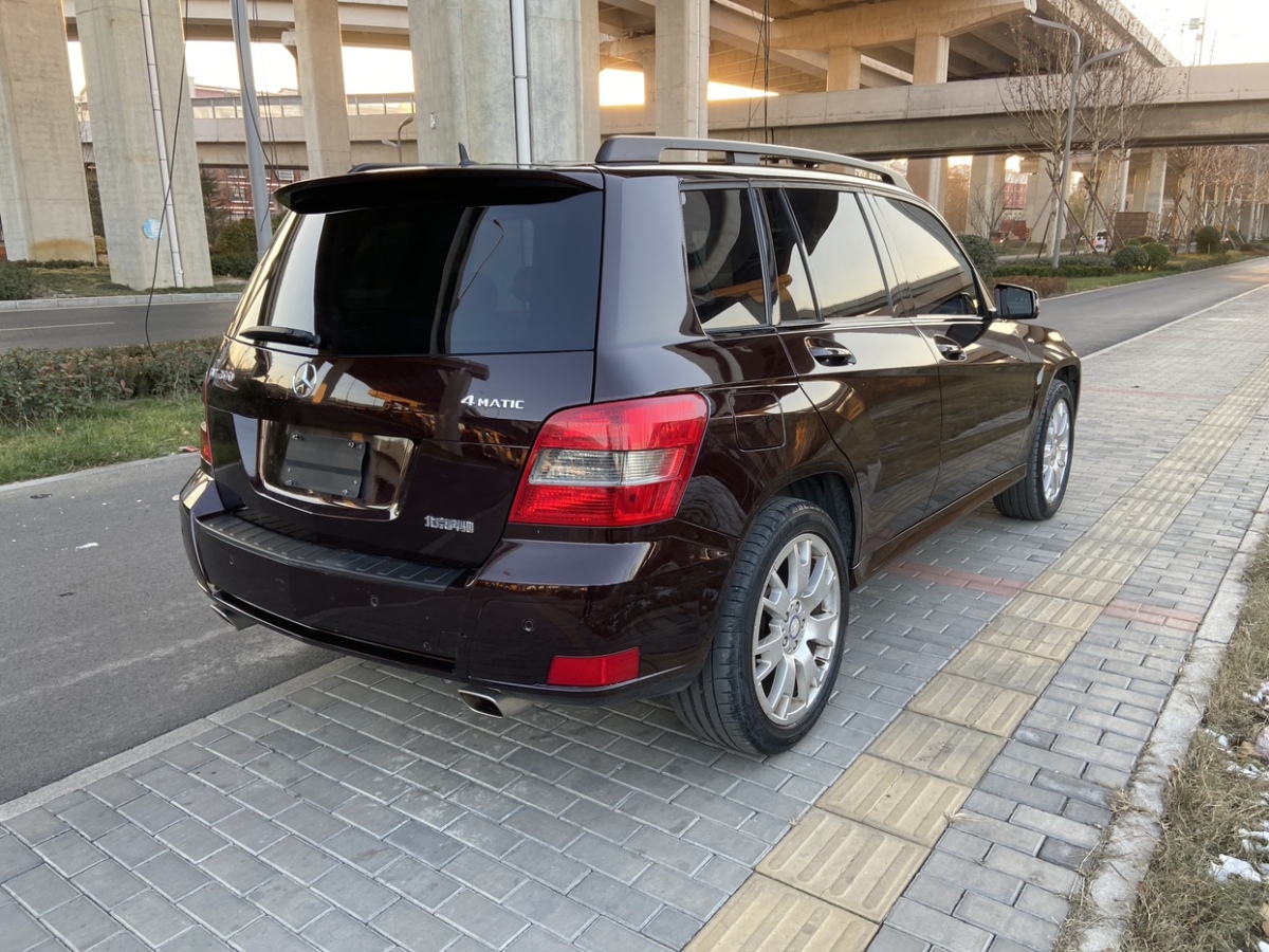 奔馳 奔馳GLK級(jí)  2012款 GLK 300 4MATIC 動(dòng)感型圖片