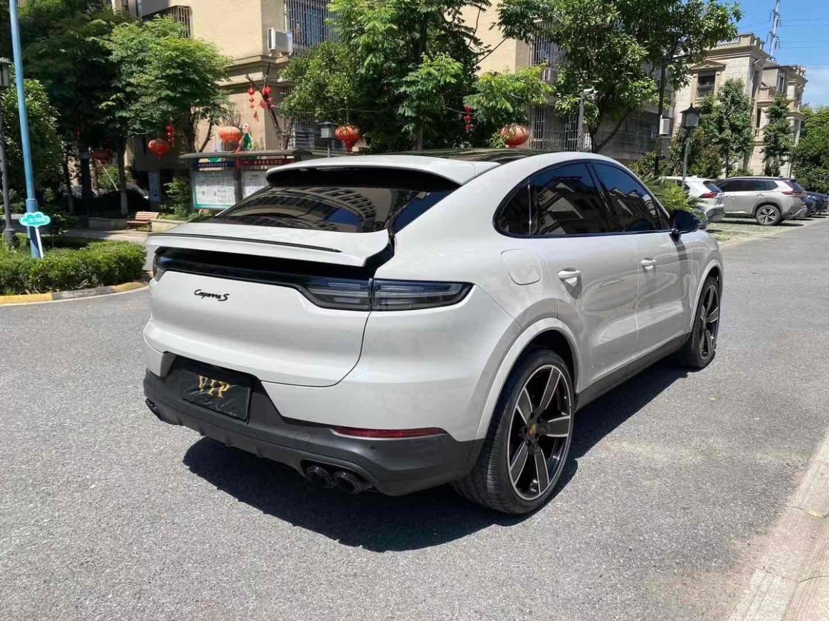 保時(shí)捷 Cayenne  2022款 Cayenne 3.0T 鉑金版圖片