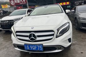 奔驰GLA 奔驰 GLA 220 4MATIC 时尚型