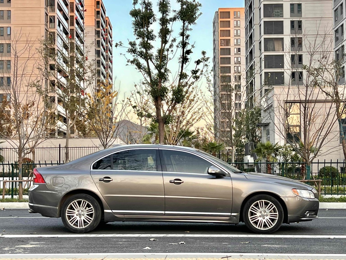 沃爾沃 S80L  2010款 3.0T AWD 智雅版圖片