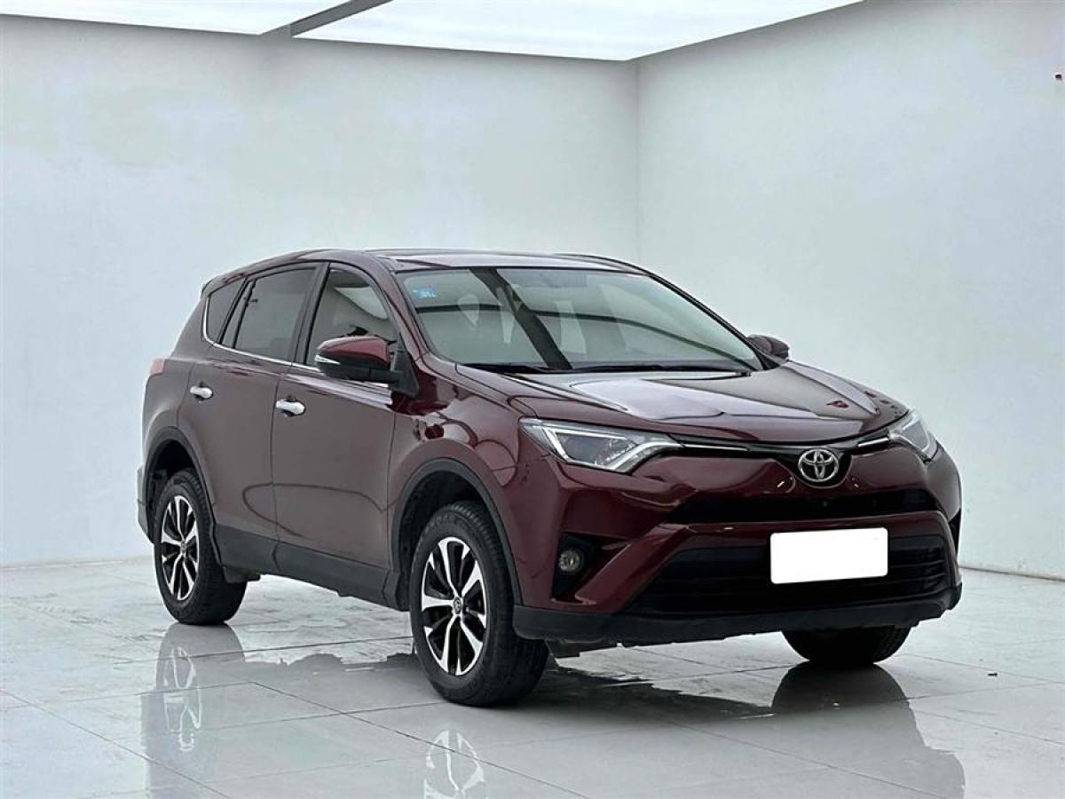 2017年8月豐田 RAV4榮放  2016款 2.0L CVT兩驅(qū)風尚版