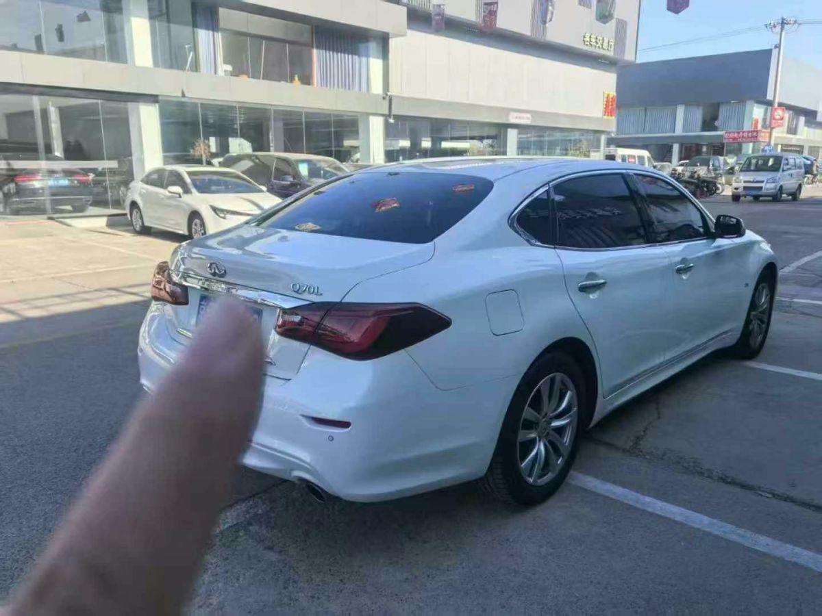 英菲尼迪 Q50L  2018款  2.0T 舒適版 國(guó)VI圖片