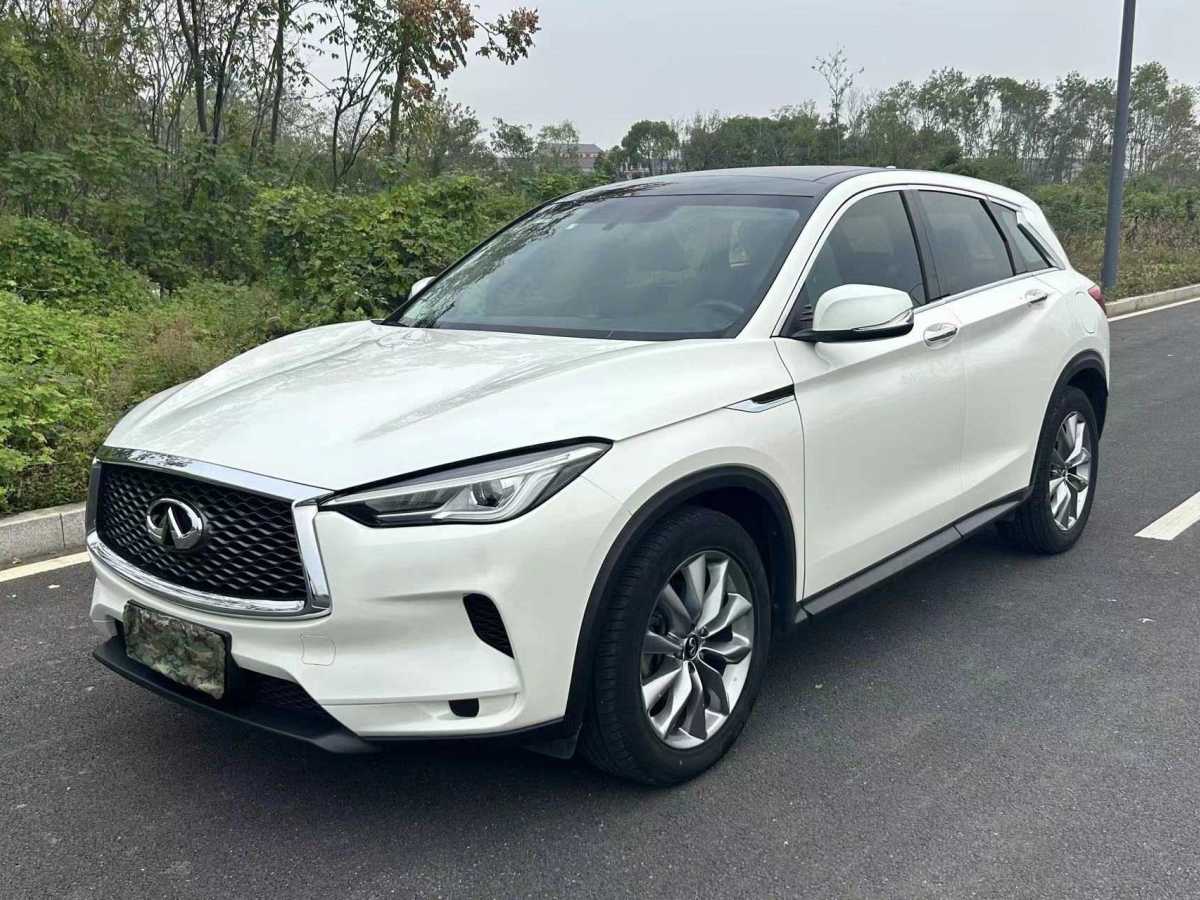 英菲尼迪 QX50  2020款 改款 2.0T 兩驅(qū)菁英版圖片