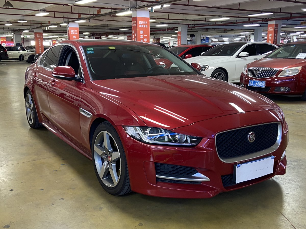 2016年2月捷豹 XE  2015款 2.0T 200PS R-Sport