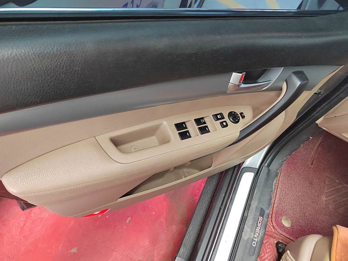 起亚 索兰托  2013款 2.4L 5座汽油舒适版 国IV图片