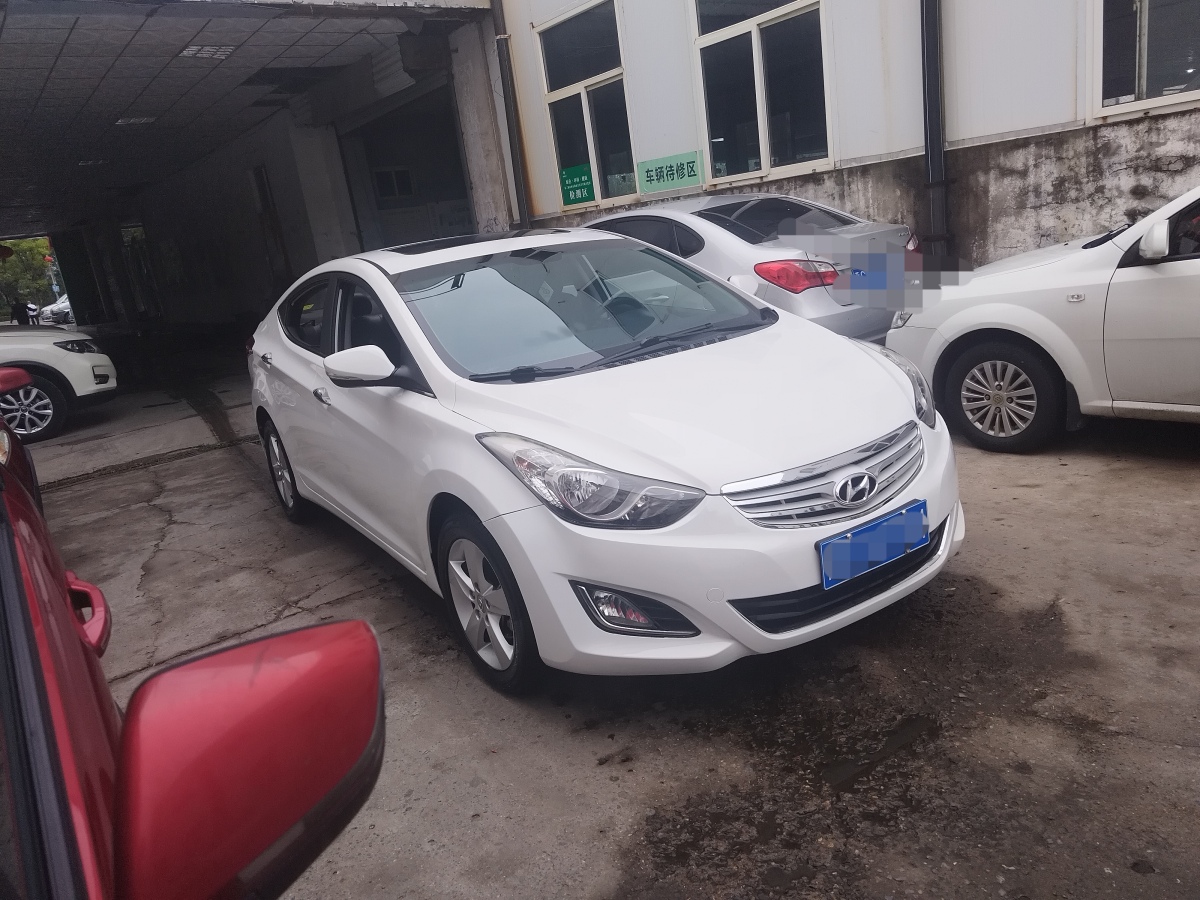 現(xiàn)代 朗動  2012款 1.6L 自動領(lǐng)先型圖片