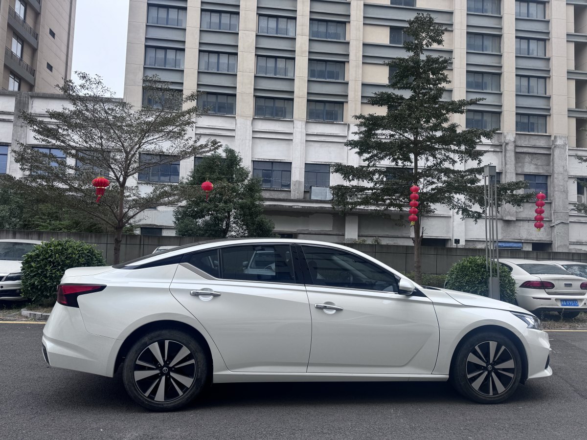 日產(chǎn) 天籟  2020款 改款 2.0L XL 舒適版圖片