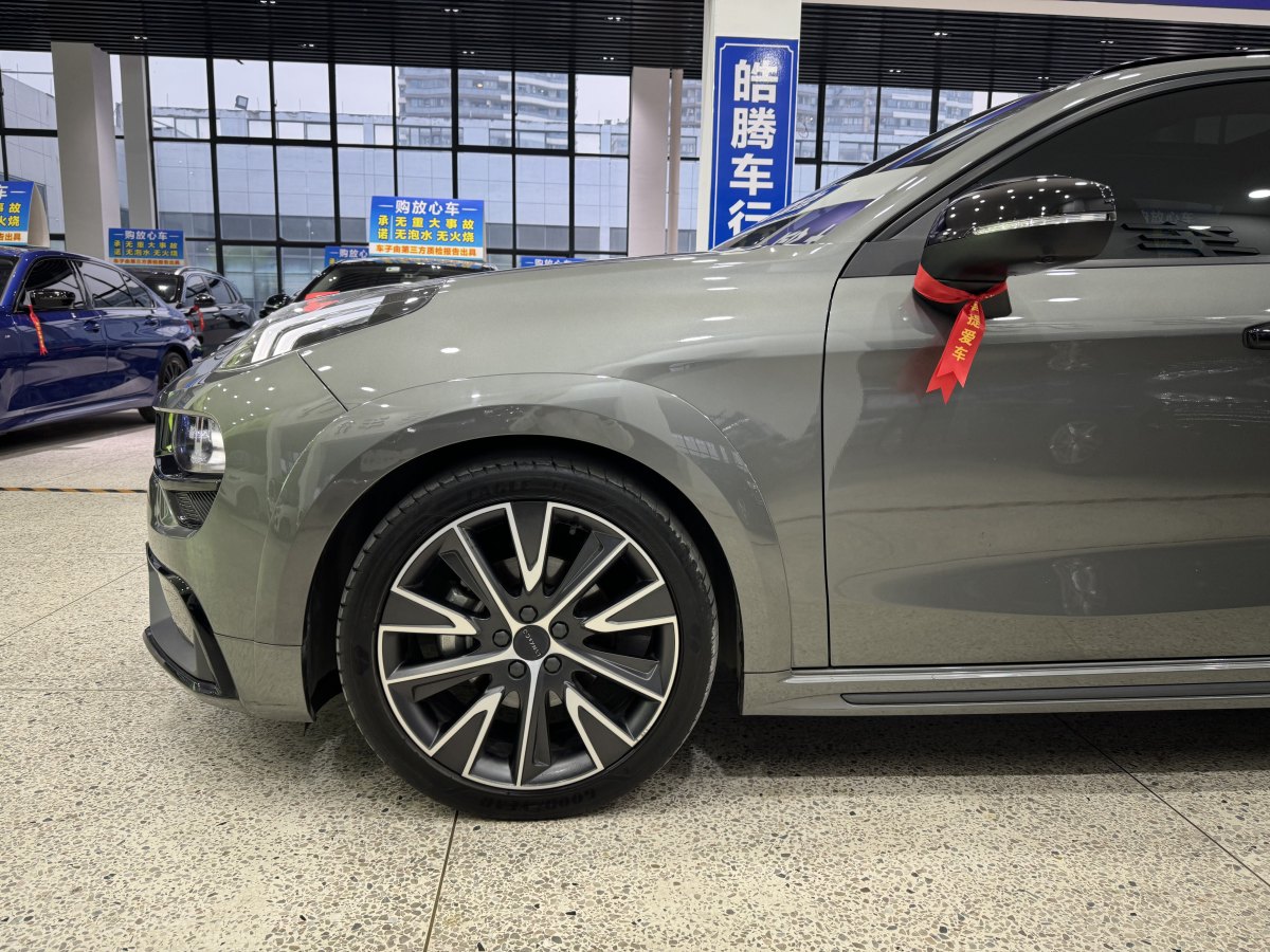 領(lǐng)克 領(lǐng)克02 Hatchback  2022款 2.0TD Plus圖片