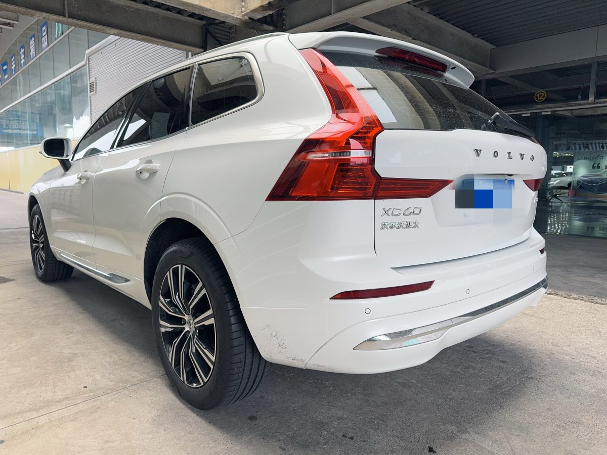 沃爾沃 XC60  2022款 B5 四驅(qū)智遠(yuǎn)豪華版圖片