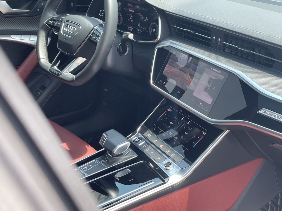 2023年6月奧迪 奧迪A7L  2023款 45 TFSI quattro S-line 黑武士版