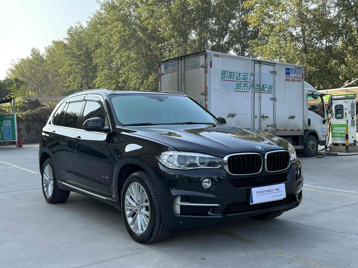 寶馬 寶馬X5  2014款 xDrive35i 領(lǐng)先型圖片