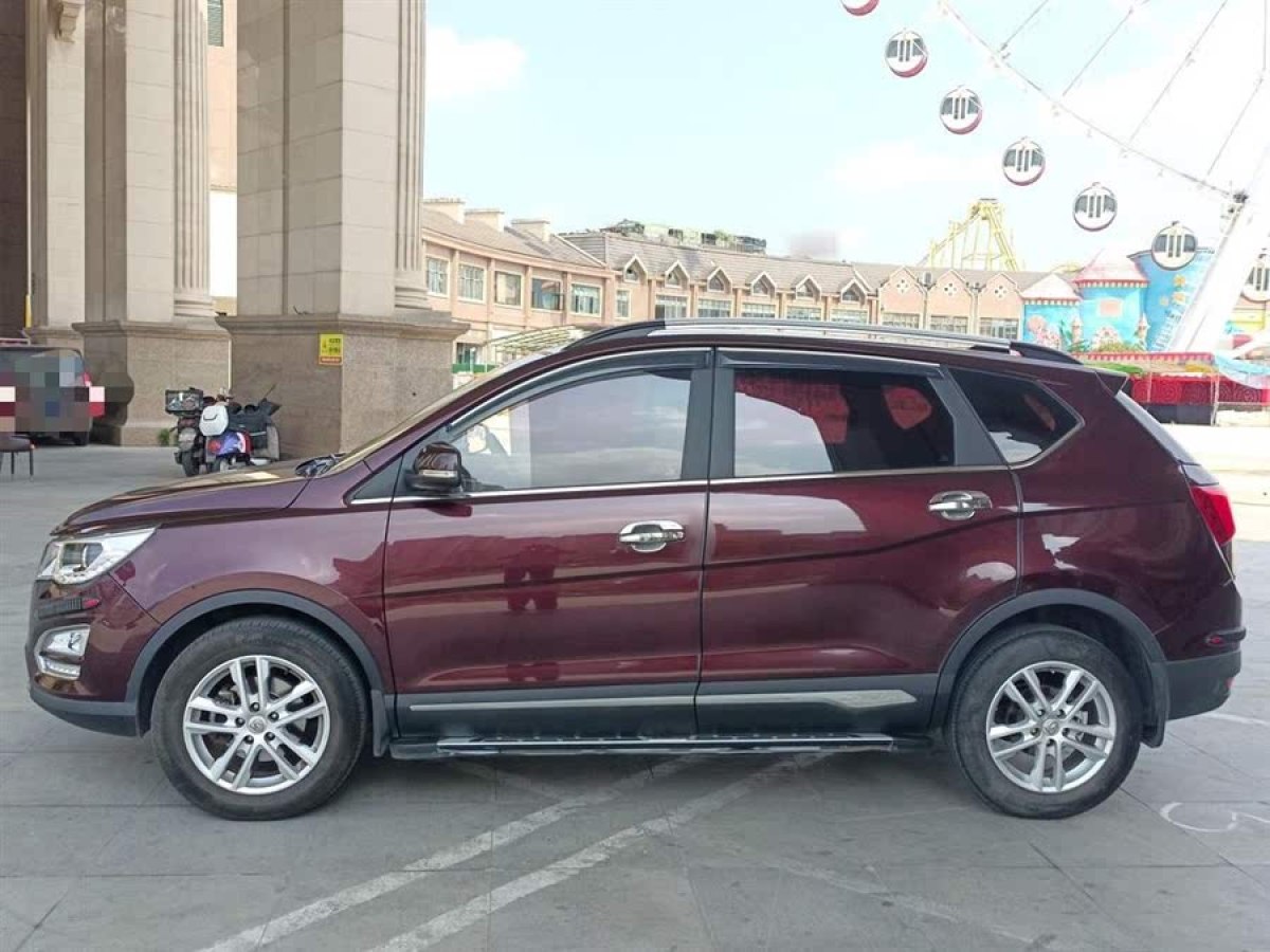 寶駿 560  2016款 1.5T 手動(dòng)精英型圖片