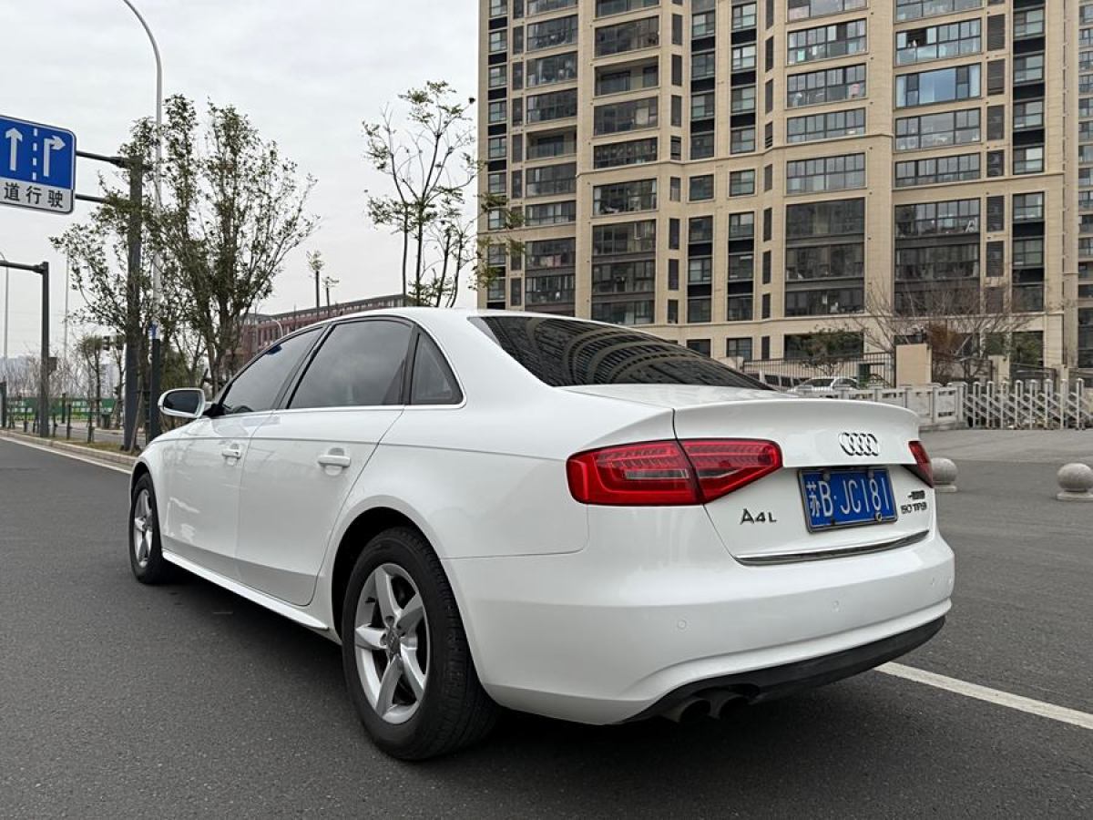 奧迪 奧迪A4L  2013款 35 TFSI 自動(dòng)舒適型圖片