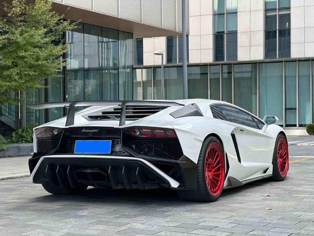 蘭博基尼 Aventador  2011款 LP 700-4圖片