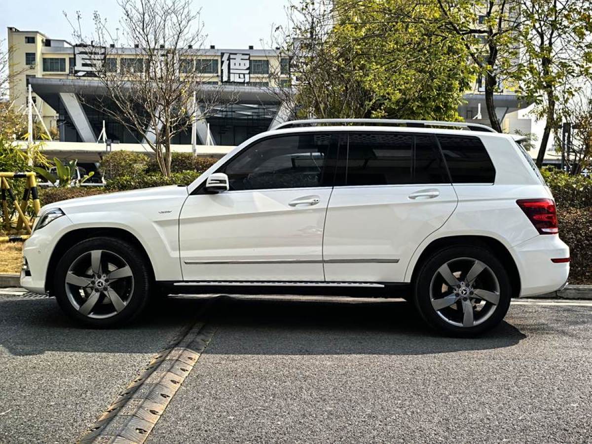 奔馳 奔馳GLK級  2015款 GLK 260 4MATIC 時尚型 極致版圖片