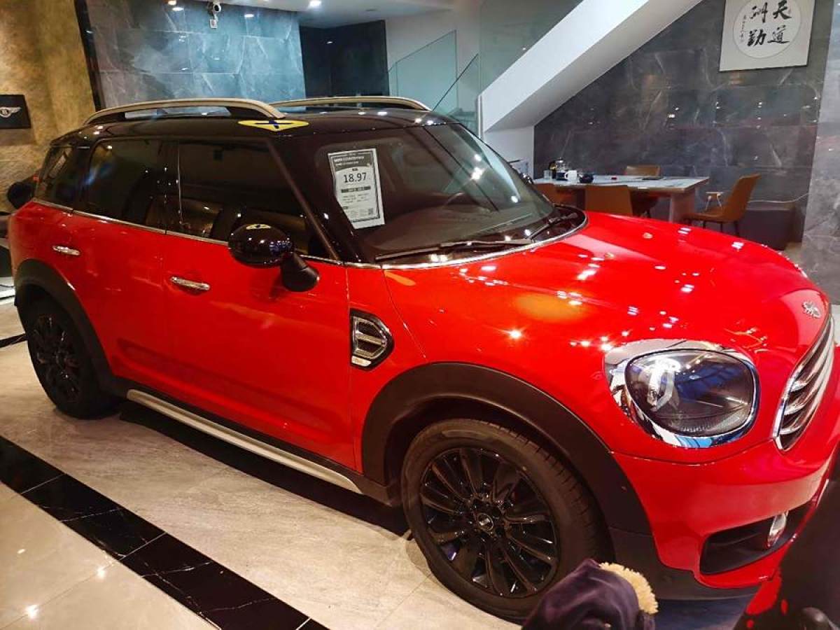 2019年3月MINI COUNTRYMAN  2018款 1.5T COOPER 藝術(shù)家