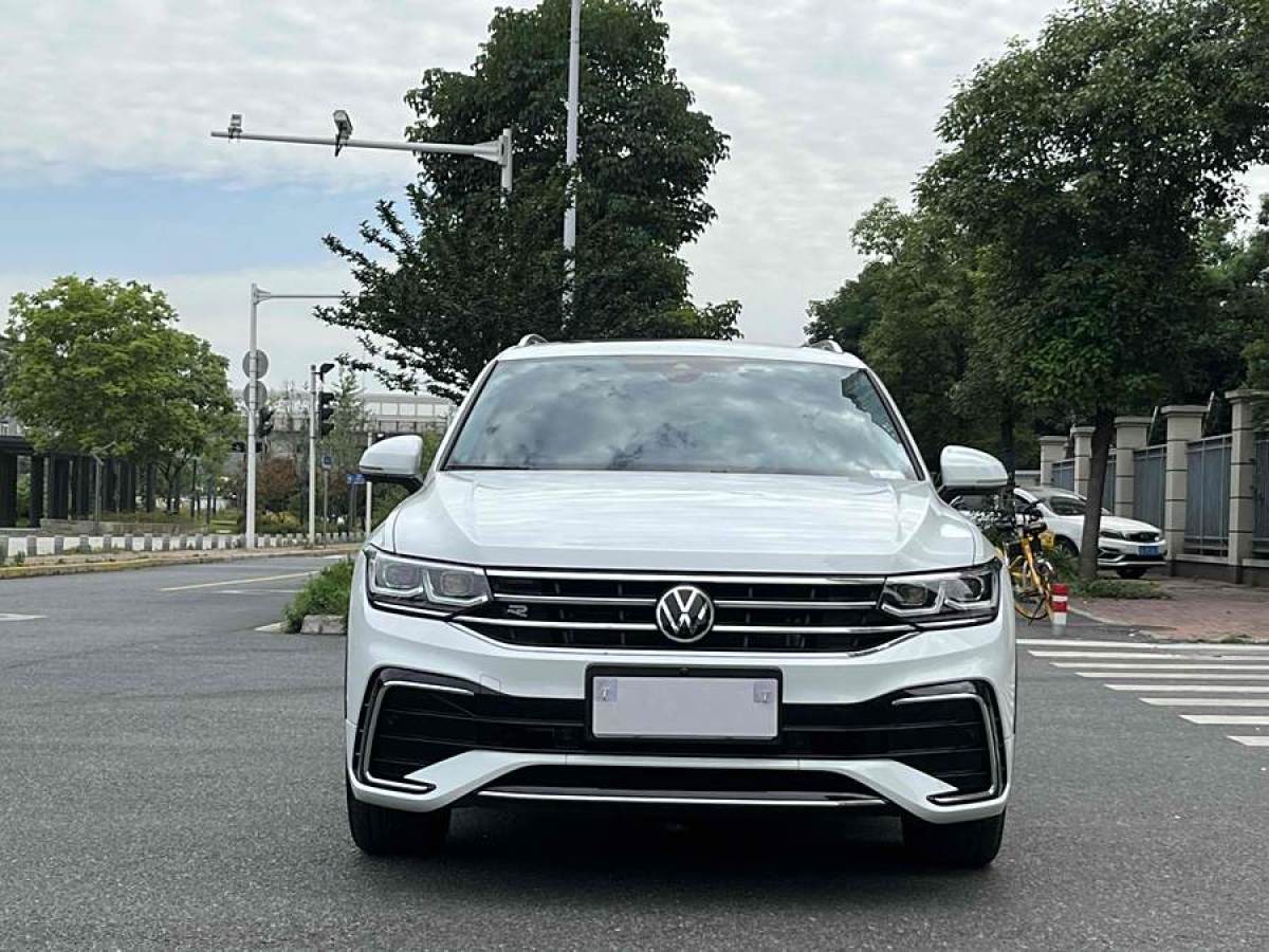 大眾 途觀L  2023款 改款 330TSI 自動(dòng)兩驅(qū)R-Line越享版圖片