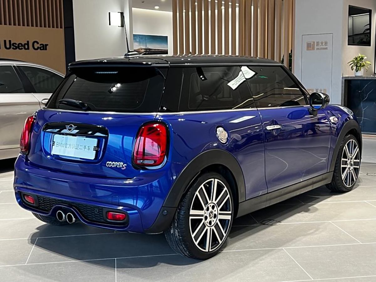 MINI MINI  2019款 2.0T COOPER S 藝術(shù)家圖片