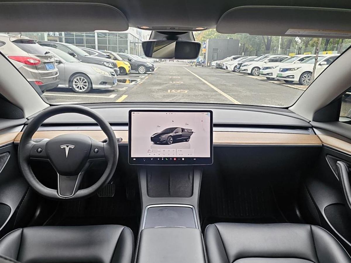 特斯拉 Model Y  2022款 改款 后輪驅(qū)動版圖片