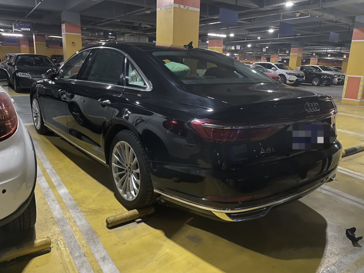 奥迪 奥迪A8  2022款 A8L 50 TFSI quattro 舒适型典藏版图片