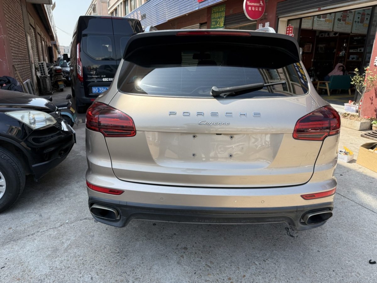 保時(shí)捷 Cayenne  2015款 Cayenne 3.0T圖片