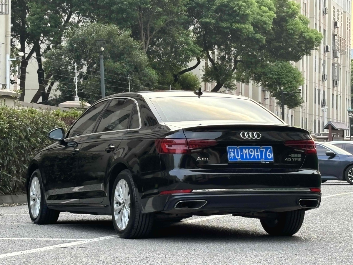 奥迪 奥迪A4L  2018款 30周年年型 40 TFSI 进取型图片