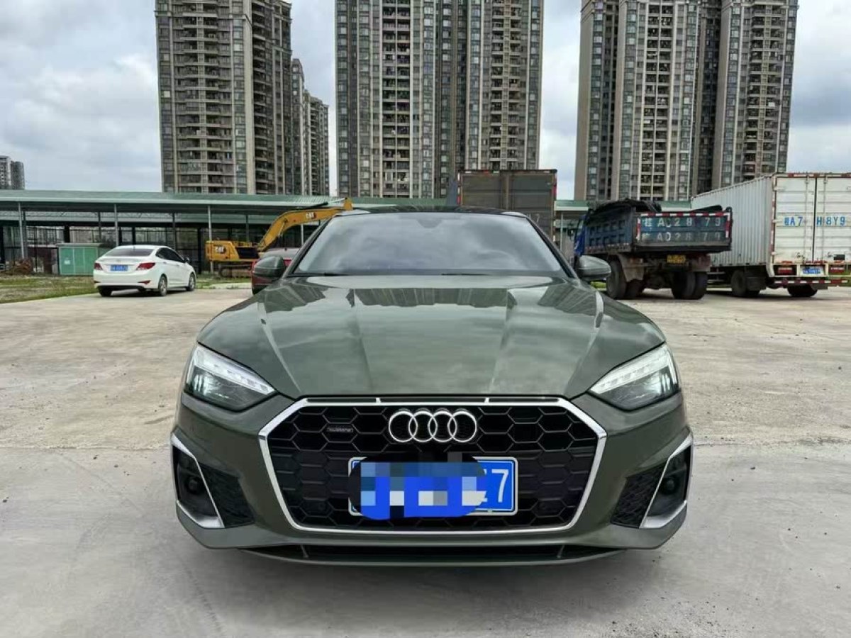 奧迪 奧迪A5  2023款 Sportback 45 TFSI quattro 臻選動(dòng)感型圖片