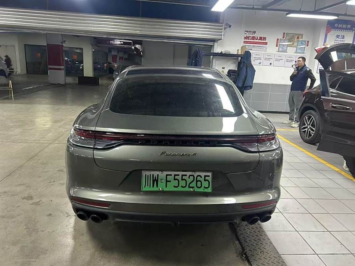 保時(shí)捷 Panamera新能源  2023款 Panamera 4 E-Hybrid 行政加長(zhǎng)版 2.9T圖片