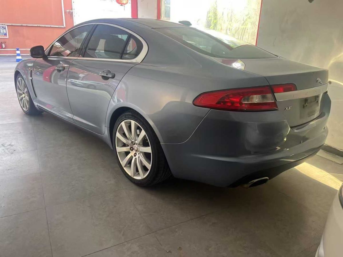 捷豹 XF  2009款 XF 3.0L V6豪華版圖片